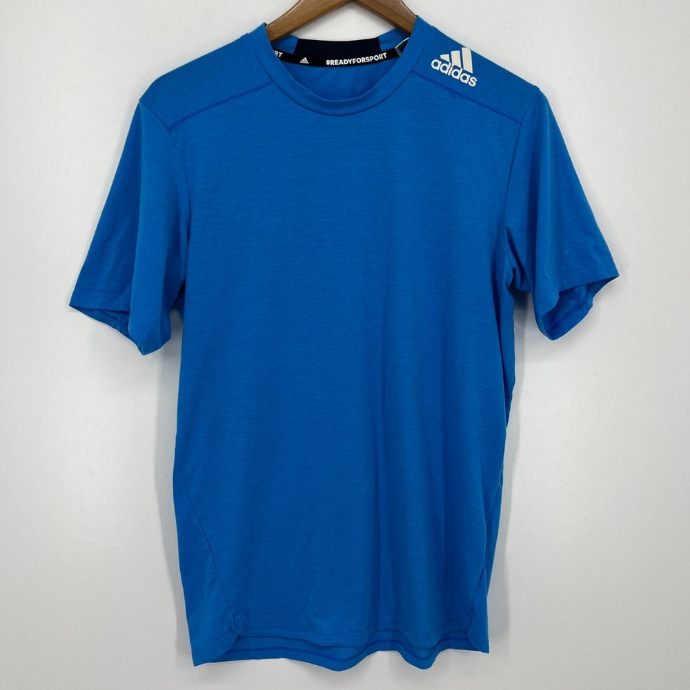 Adidas T-Shirt Men's Size M Blue Short Sleeve Crew Neck Moisture Wicking Logo