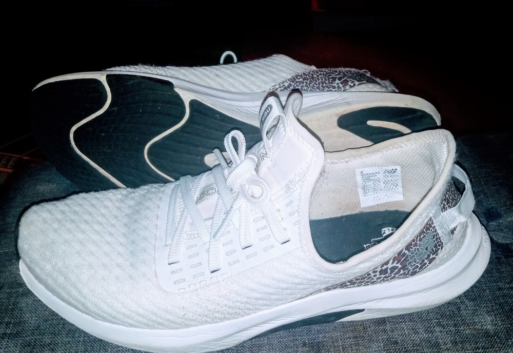 Size 10-Women's New Balance Nergize Sport V2 Running Shoes