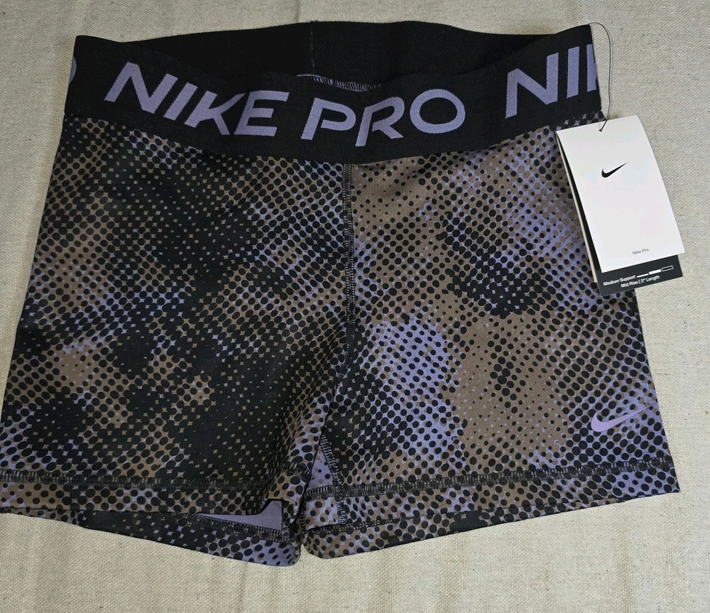 Nike Pro Women's Medium 365 Spot Shorts, Black/Mink Lavender