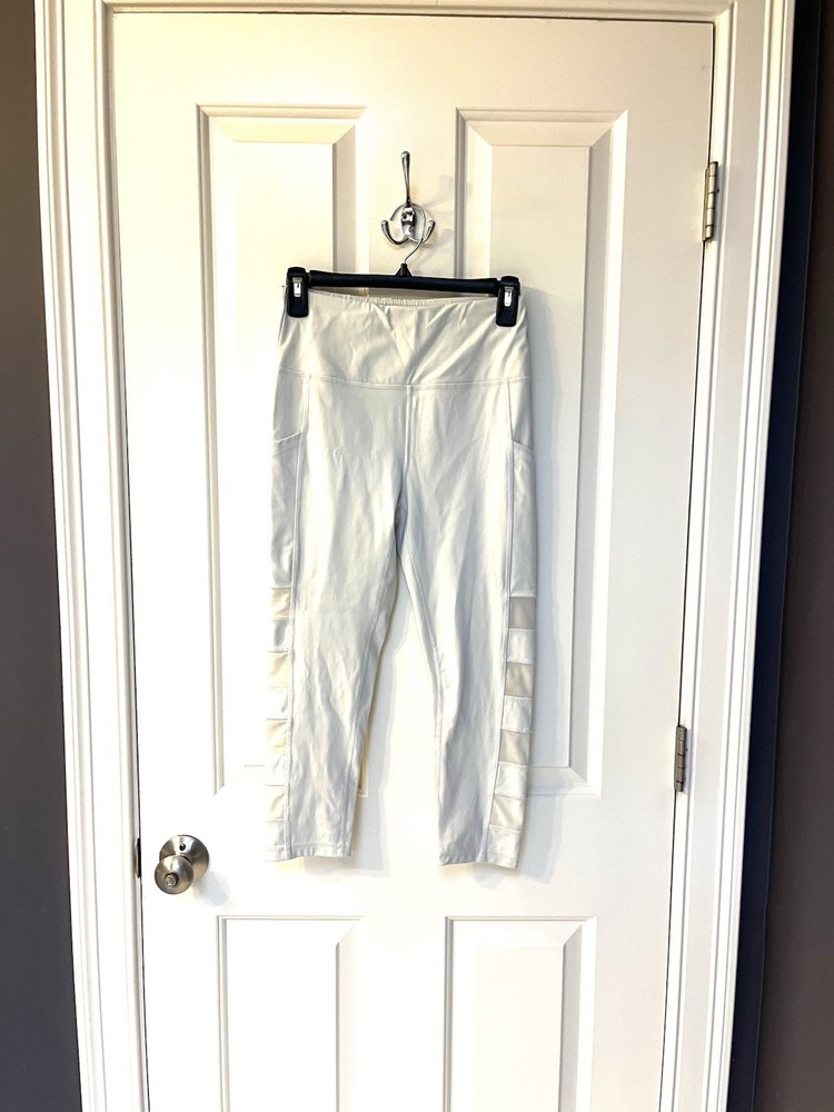 Women’s X By Gottex Ivory mesh sides high wasted Cropped Workout Leggings Size S