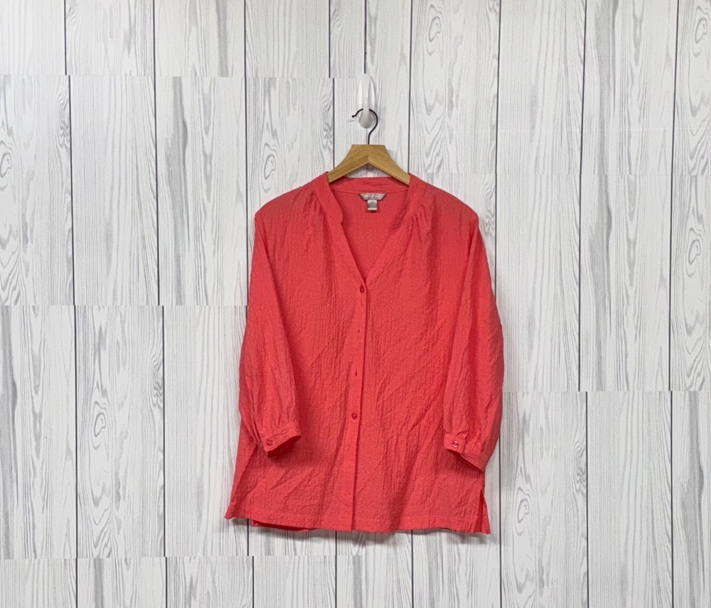 White Stag top womens size medium button up long sleeve blouse