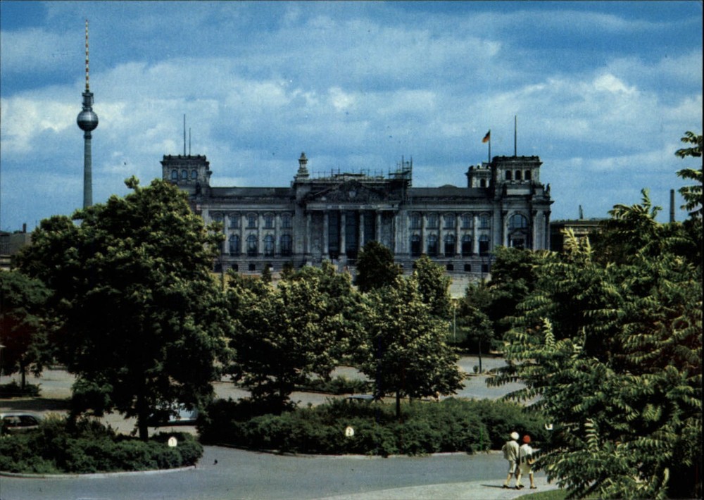Reichstag building Berlin Germany aerial view ~ postcard sku625