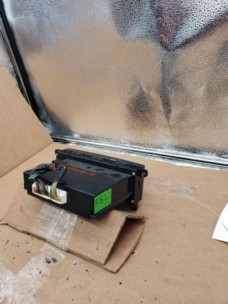 Used A/C Selector Switch for 2004 Hyundai Sonata Non-Rotary Knobs with Cabin Filter