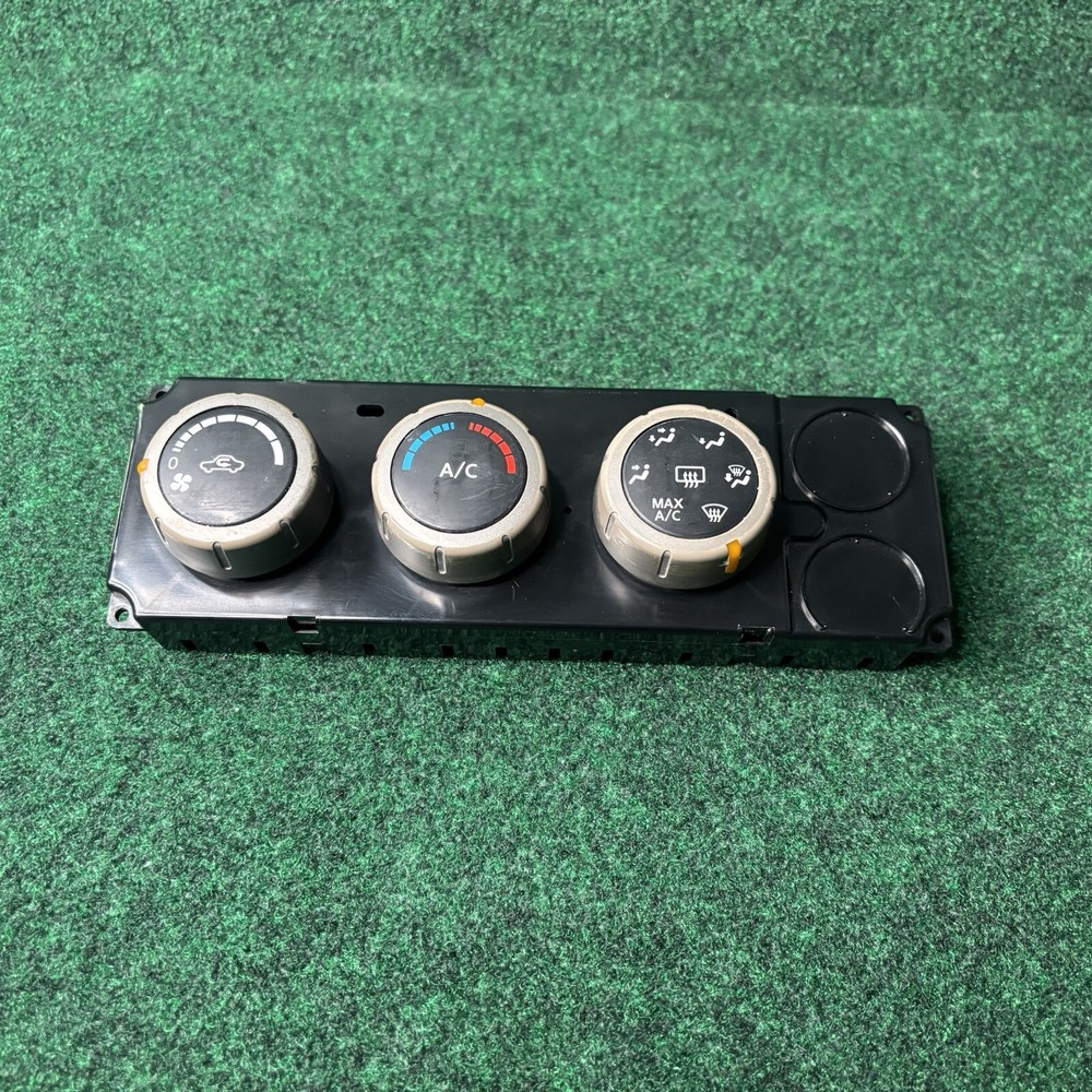 2005 - 2007 Nissan Titan A/C Heater Climate Control Unit 27500-ZH110 OEM