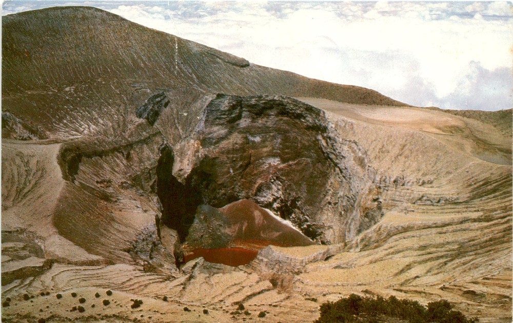 Volcán Irazú, Costa Rica, C. A., Eugenio Vargas G Postcard
