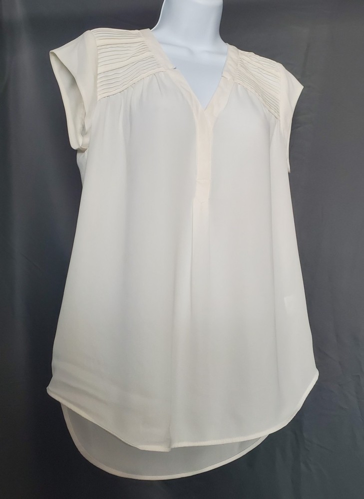 Daniel Rainn Ivory Sleeveless Blouse Size S Pleated Shoulder Career Casual Top