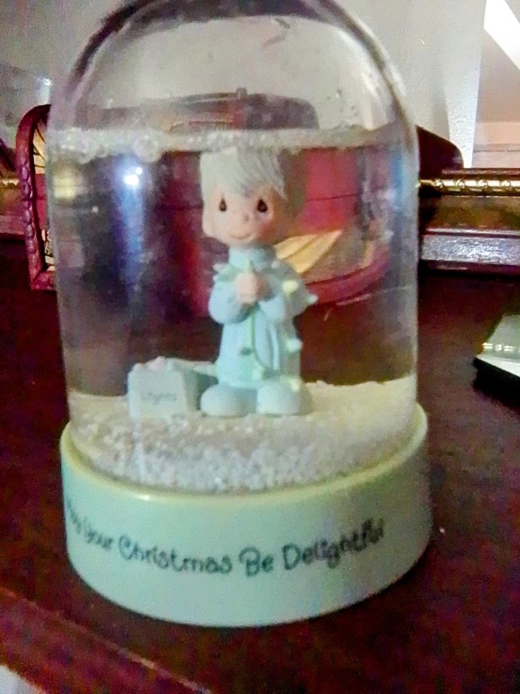Precious Moments Delightful Christmas Snow Globe