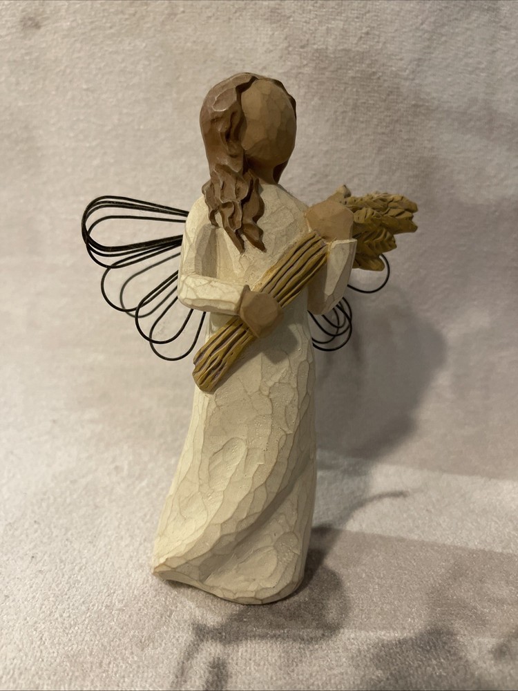 Willow Tree Angel of Autumn Figurine by Susan Lordi for Demdaco 2001