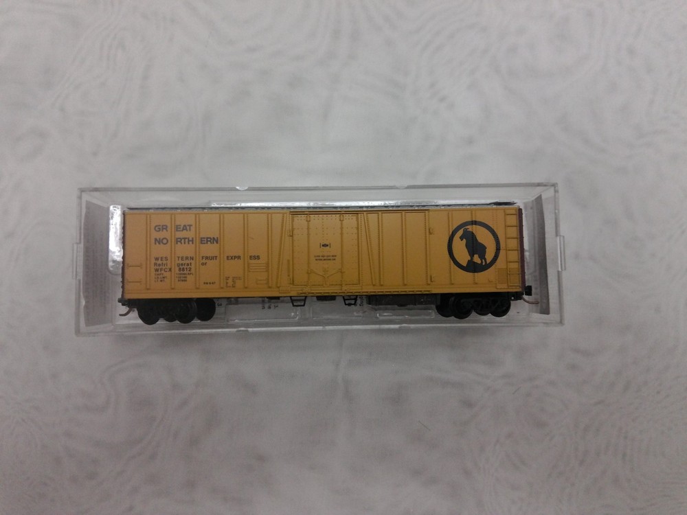Micro Trains 70030 N Scale Great Northern Reefer
