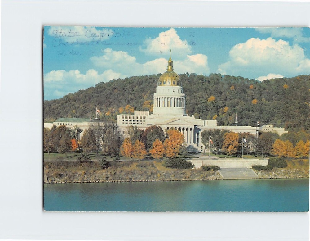 Postcard State Capitol Charleston West Virginia USA