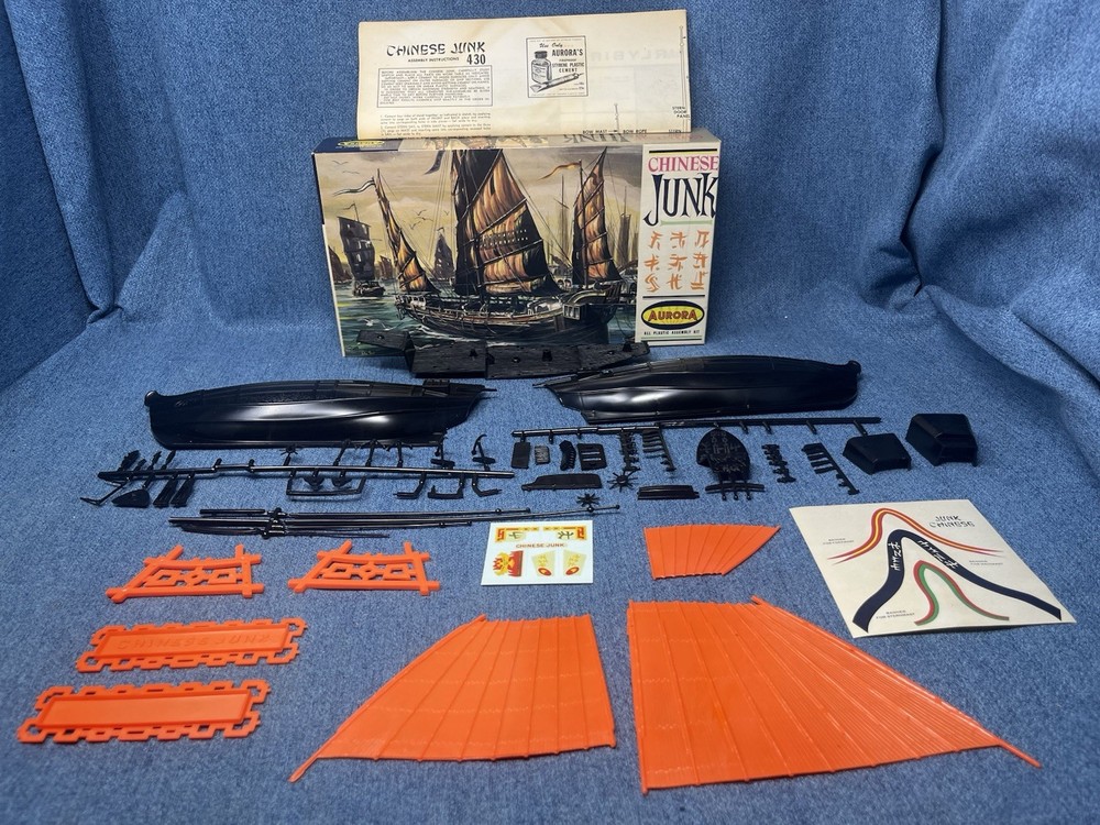 Aurora Chinese Junk Plastic Ship Model Kit #430 Open Box