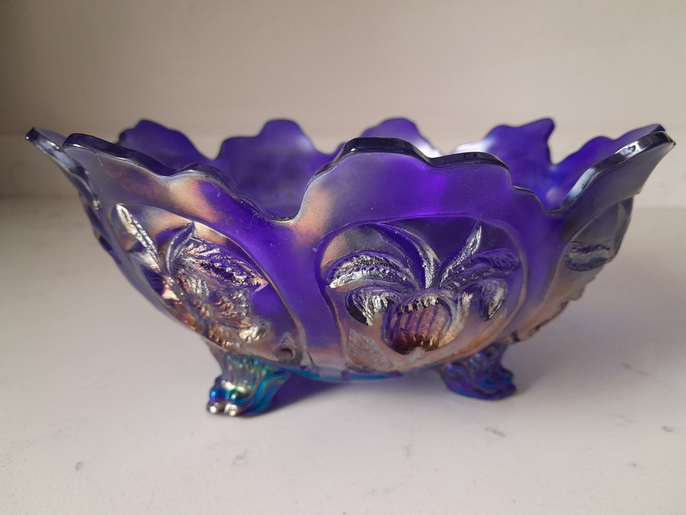 Large Imperial Carnival Glass Aurora Jewel Everglades Footed Centerpiece Bowl IG