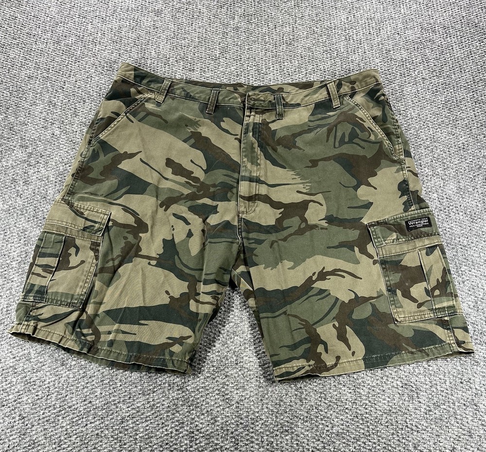 Wrangler Camo Cargo Shorts Mens 44 Green Camo Army Military Work Utility