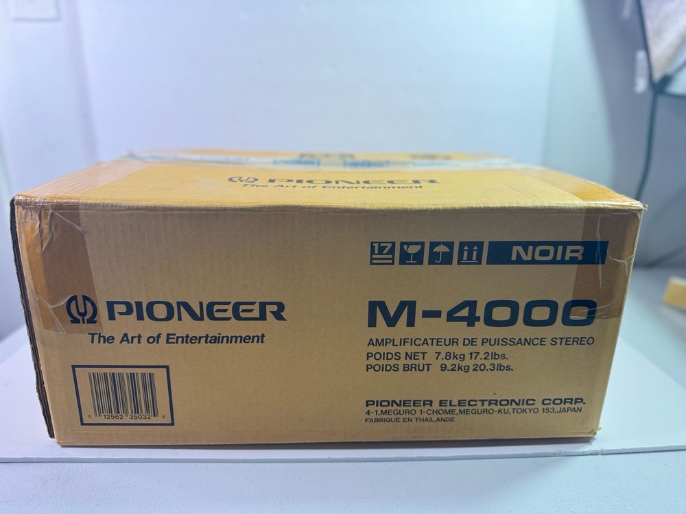 Pioneer M-4000 Stereo Power Amplifier OPENBOX   (NO REMOTE )