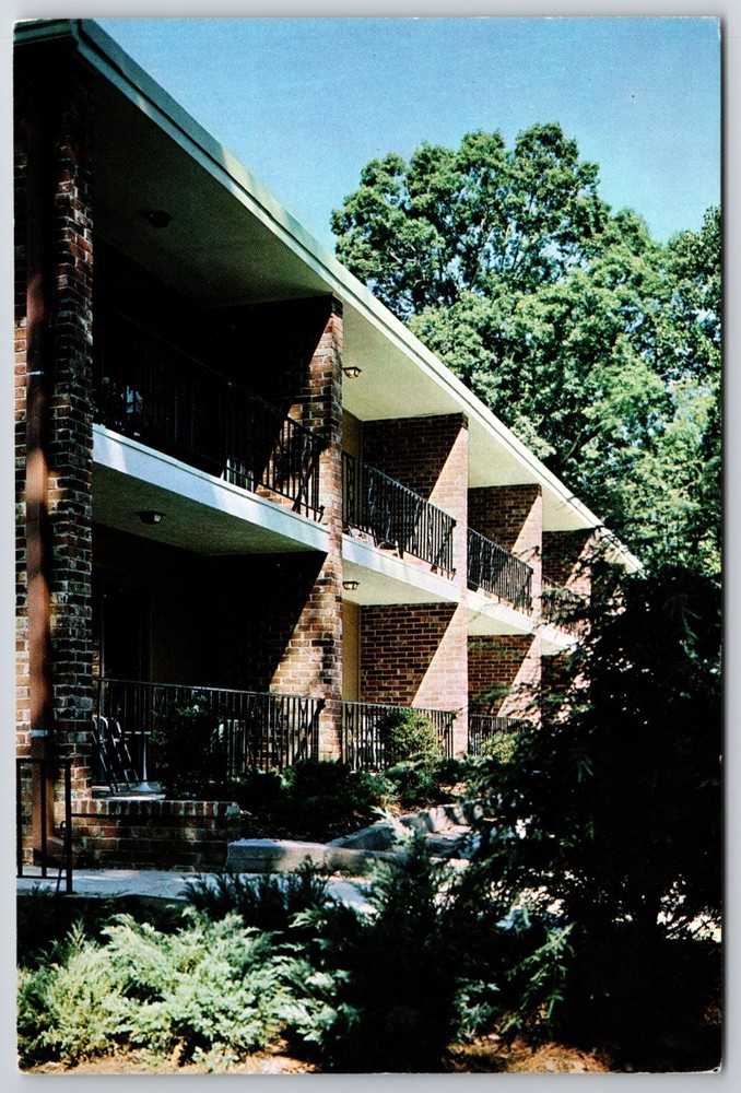 North Carolina Charlotte Days Lodge Motel Continental Postcard