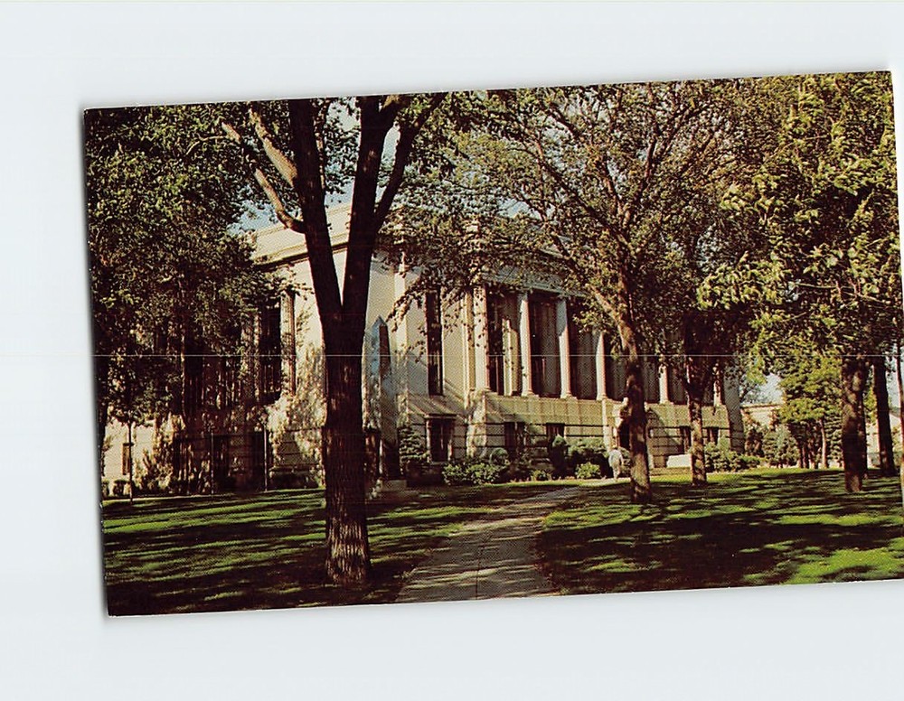 Postcard Cadington County Court House Watertown South Dakota USA