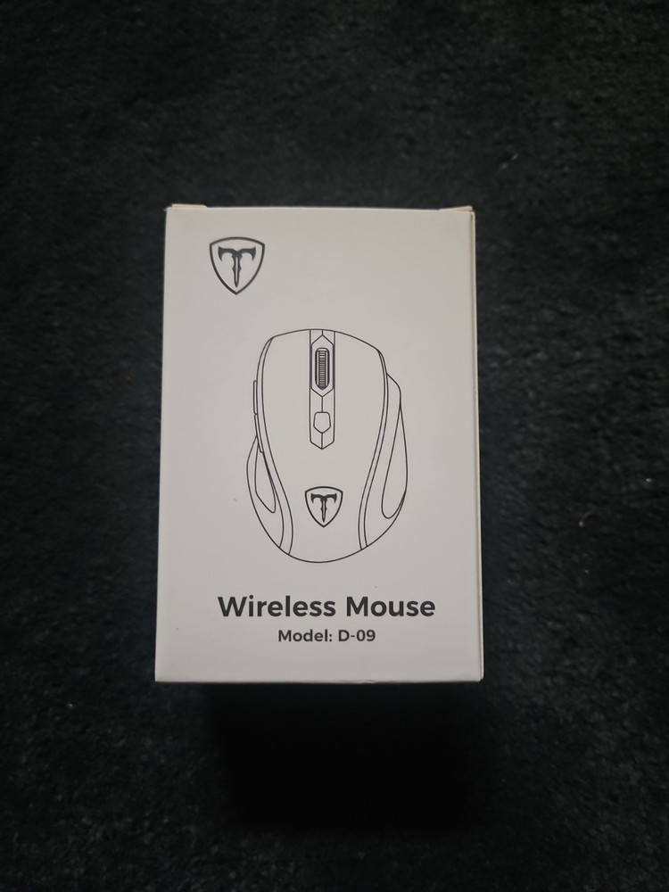 Wireless Gaming Mouse D-09 with Precision Control and Ergonomic Design