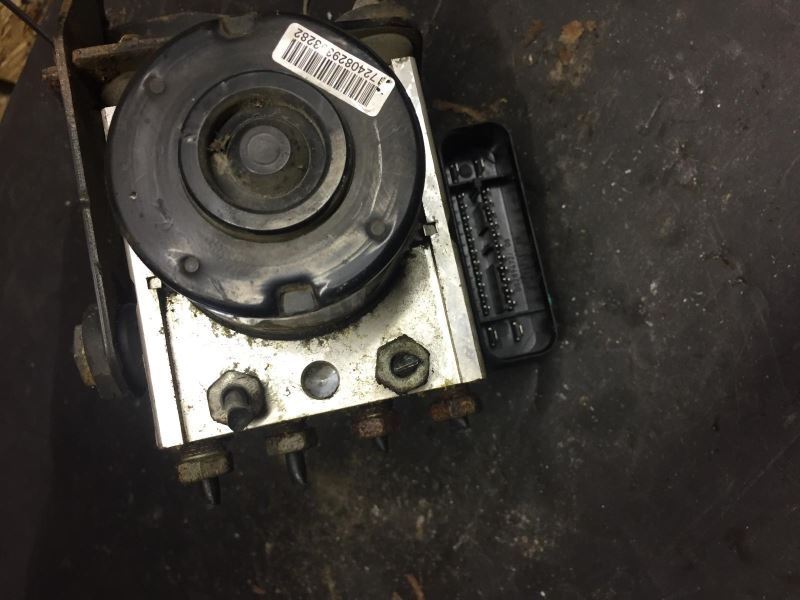2009-2010 Chevy Cobalt ABS Brake Pump Module GB No Active Brake Control