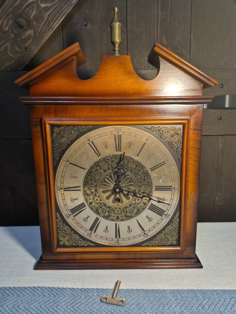 Rare Orbros 8 Day Mantle Clock Hanging Wall Clock Wind Up W/key