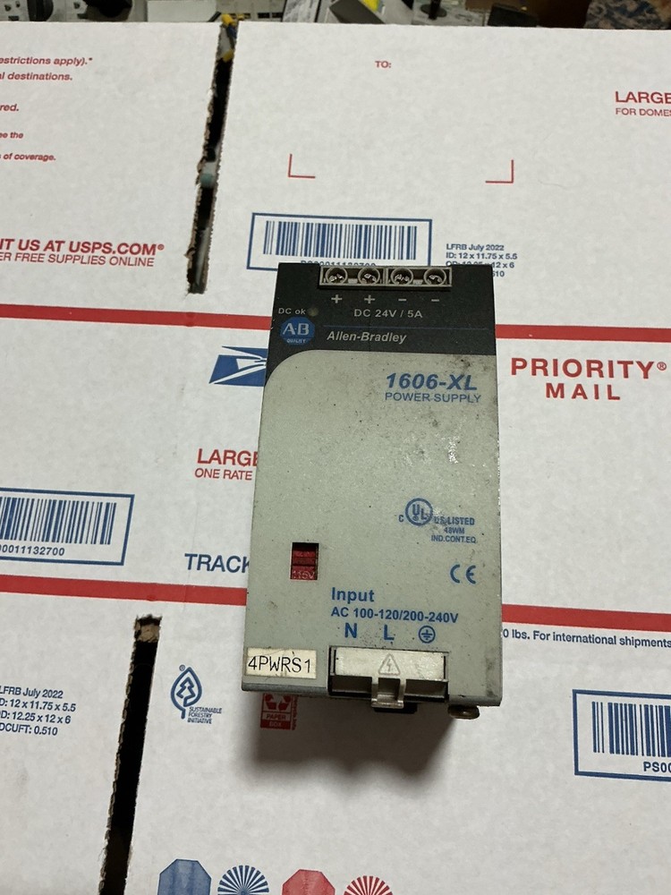 Allen-Bradley 1606-XL120D 24VDC 5A Power Supply