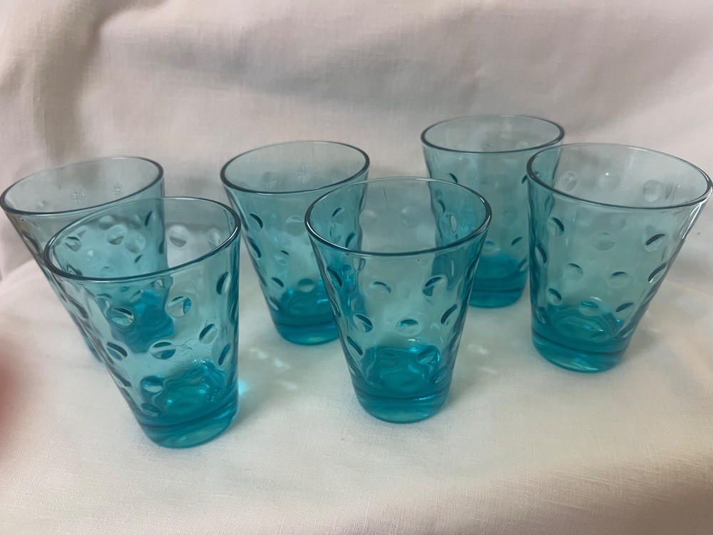 Vintage Blue Capri Dot 3 1/2