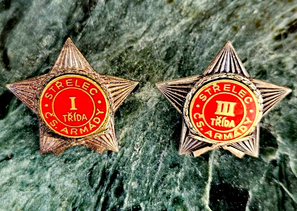 Vintage Czechoslovakia Army Rifleman Pin Badge 1950s