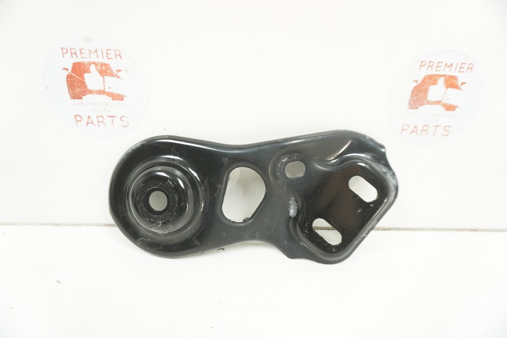 2021-2023 Buick Envision 2.0L Right Front Bracket Mount for Subframe Cradle