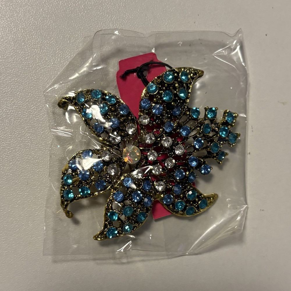 Fashion Jewelry Flower Brooch Blue Rhinestone Silver Tone Metal Pin Back