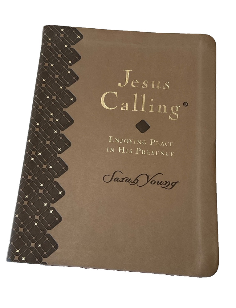 Jesus Calling: Enjoying Peace in His Presence 365 Day Devotional Sarah Young