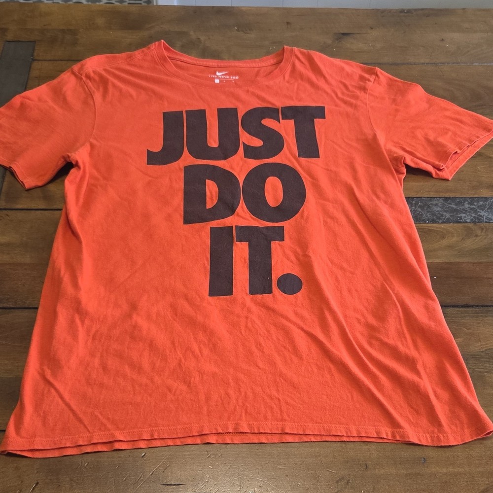 Nike Just Do It T-Shirt Large Orange Spellout Graphic Mens Athletic Cut Tee