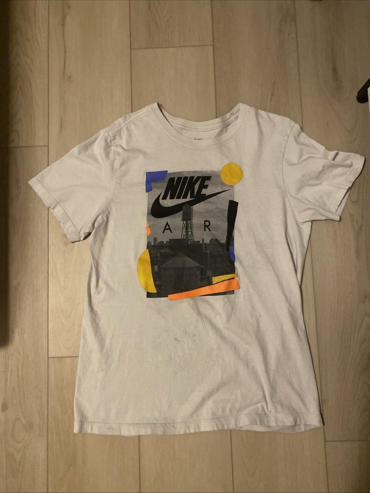 Nike Air Swoosh Short Sleeve Graphic T Shirt Men’s Medium The Nike Tee