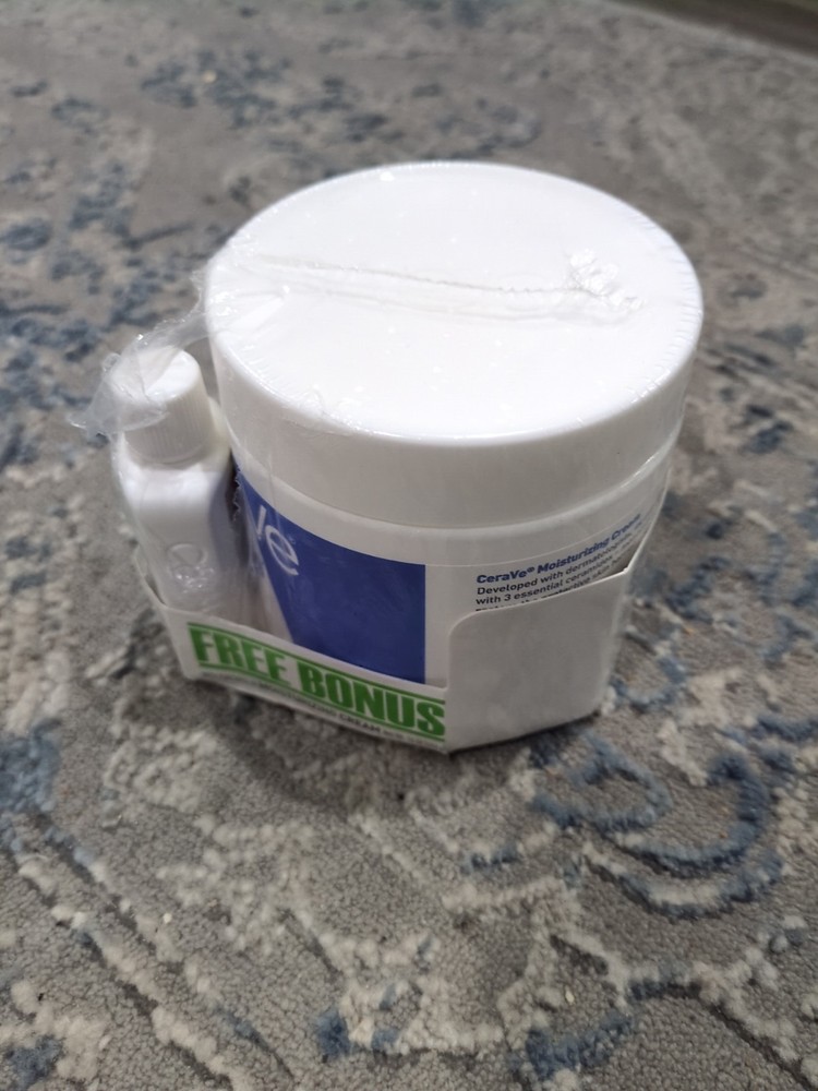 CeraVe Moisturizing Cream 16 Oz W/Trial Size Hydrating Facial Cleanser