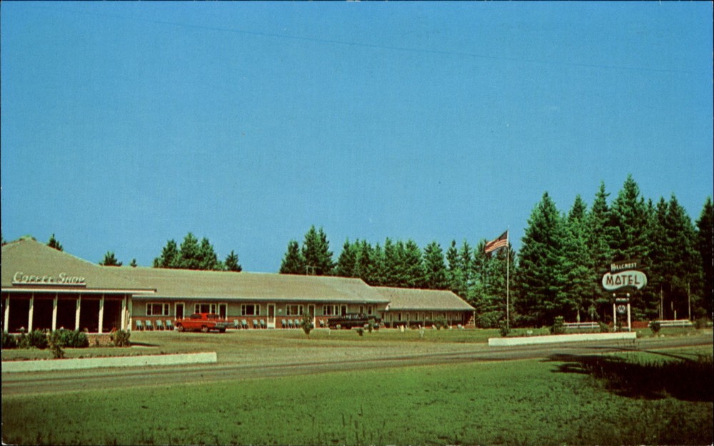 Hillcrest Motel & Coffee Shop ~ Moose River? Maine ~ 1970s postcard
