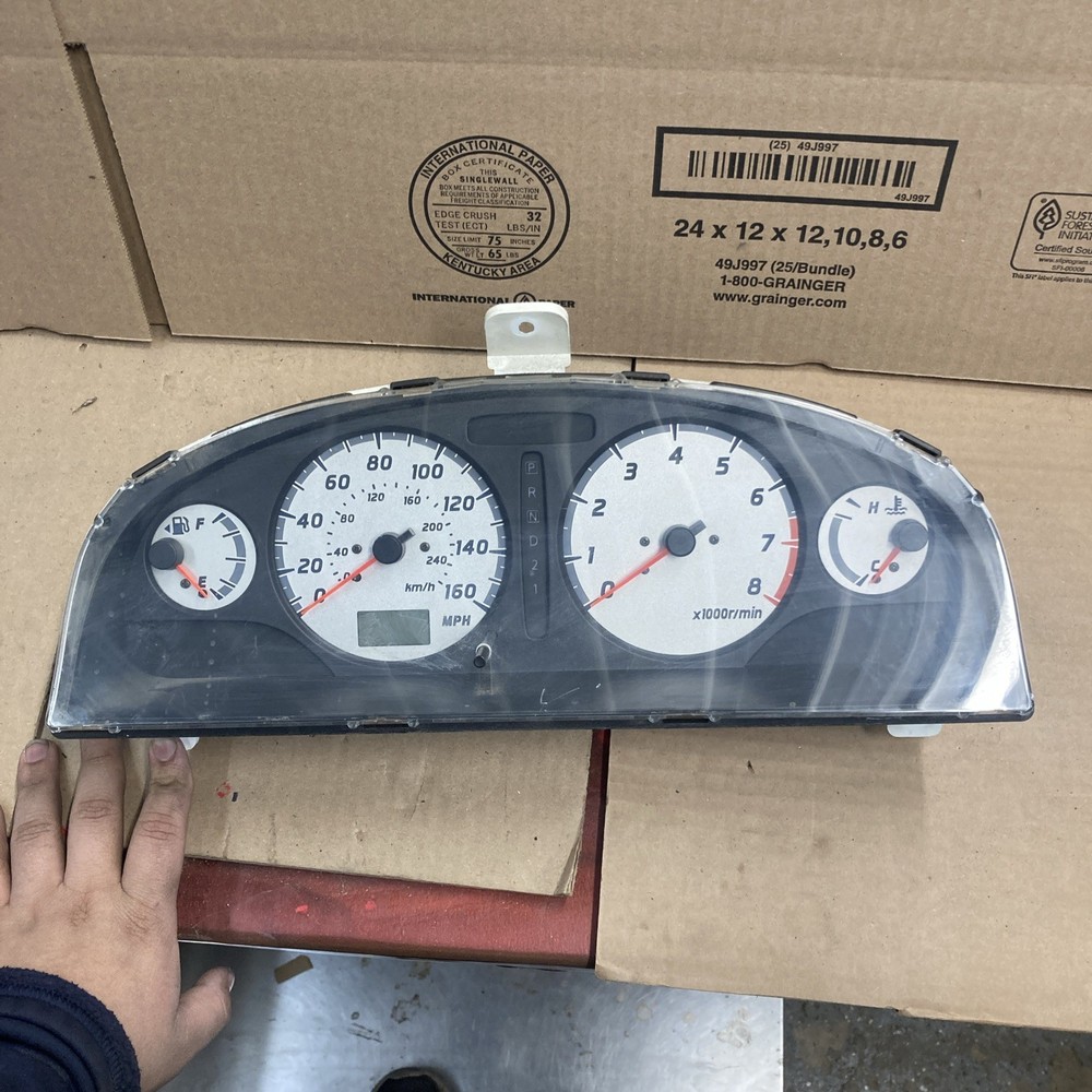 1998-2001 Nissan Pathfinder Speedometer Cluster Gauge