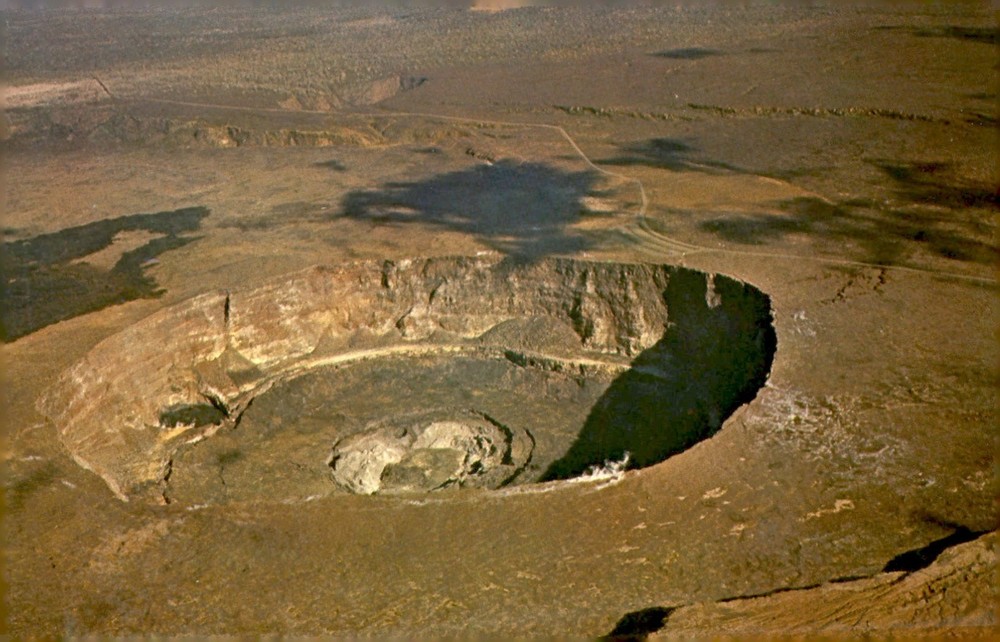 Halemaumau Crater, Hawaii Volcanoes National Park Postcard