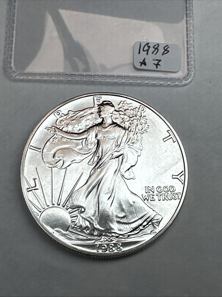 1988 American Silver Eagle Brilliant Uncirculated 1oz 0.999 Fine Silver
