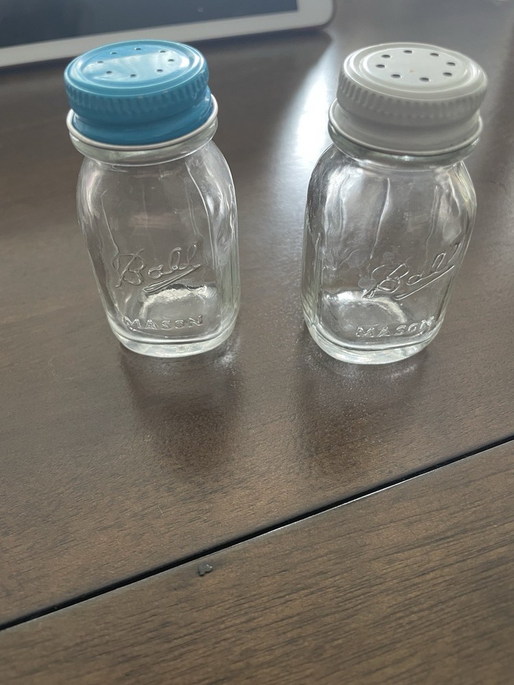 Vintage Ball Mason Salt & Pepper Shakers Set