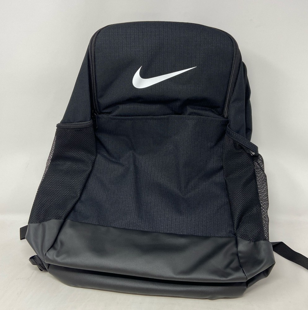 Nike Brasilia 9.5 Training Backpack - Black/White, 30L (XL/One Size)