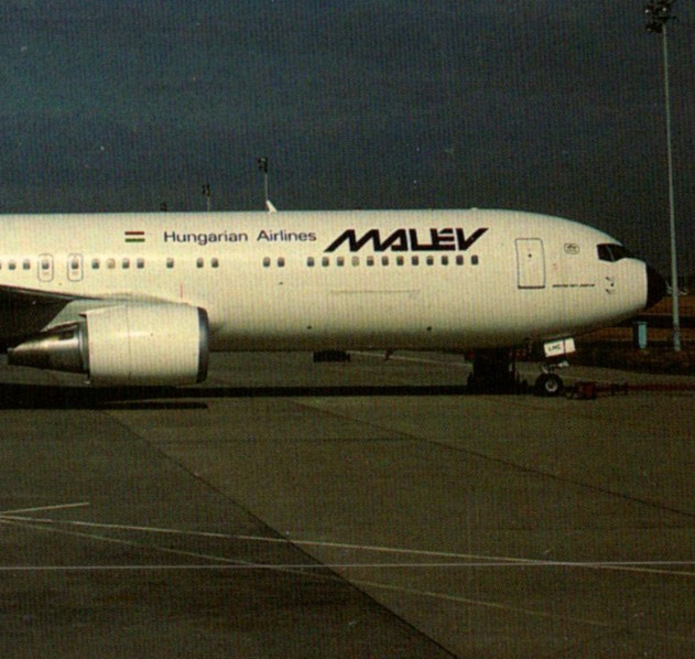 Vintage Postcard  Malev Hungarian Airlines Boeing B-767-375-ER Budapest Hungary