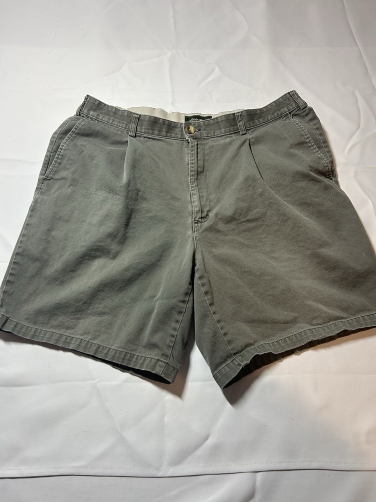 Eddie Bauer Men's Gray Chino Shorts Cotton Button Pleated Pockets Casual