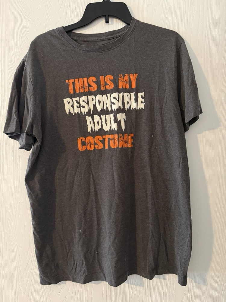 Glow In The Dark Men's  T-Shirt Size Large
