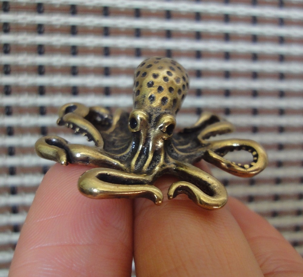 Brass Octopus Figurine Vintage Small Bronze Statue for Desk Bookshelf Decor