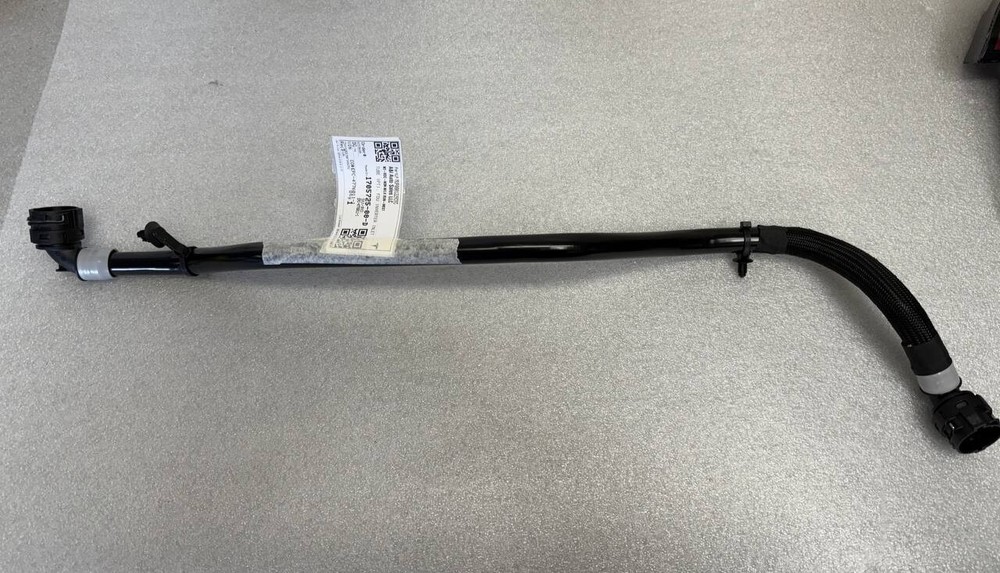 2024-25 Tesla Model 3 HOSE FRONT DRIVE UNIT INVERTER INLET 1705725-00-D OEM