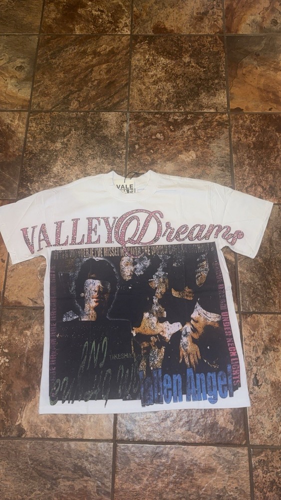 Valley Dreams Men's S White Graphic Print Crew Neck Short Sleeve T-Shirt