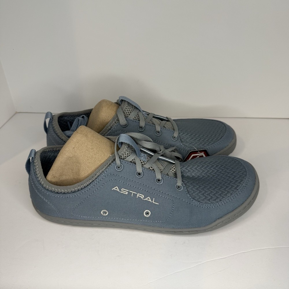 Size 10 B- Astral Loyak Women’s Water Shoes Rainshadow Blue