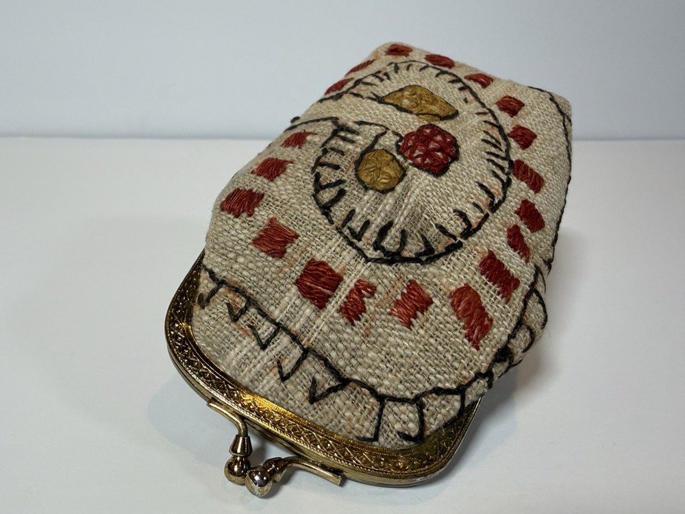 Vintage Handmade Crewel Embroidered Coin Purse Kiss Lock Pouch Boho Woven Small