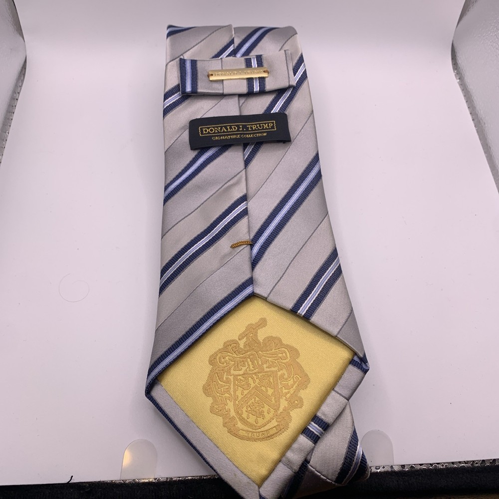 President Donald J Trump Signature Collection Tie Blue, Gray, White 100% Silk