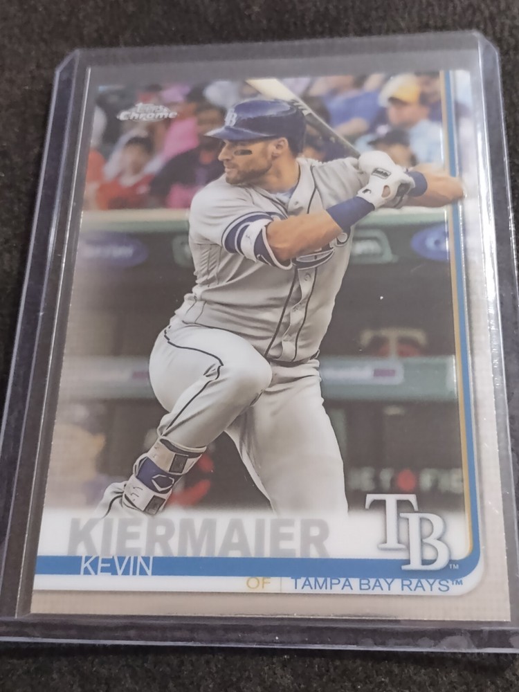 2019 Topps Chrome Baseball Card #180 Kevin Kiermaier Tampa Bay Rays