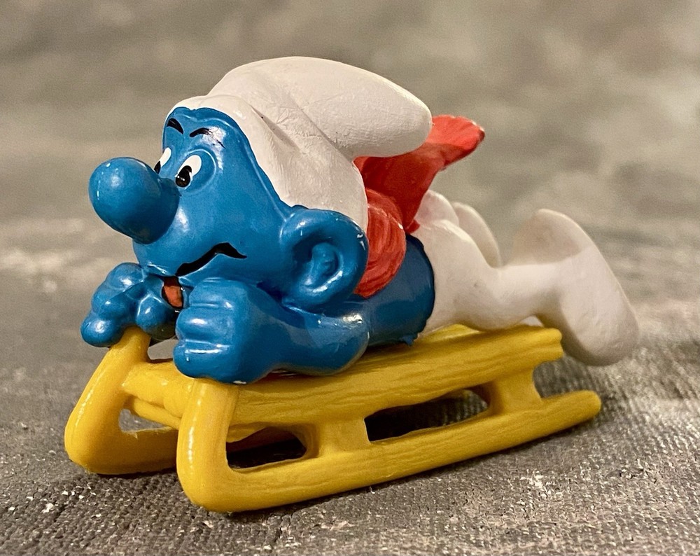 Smurfs Super Smurf Sled Riding Bobsled Sledding Sleigh Figure Vtg PVC Germany
