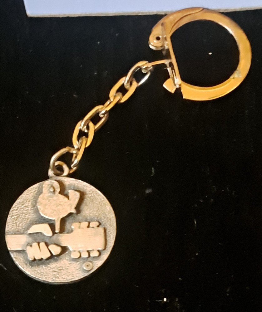 1969 Warner Brothers WOODSTOCK NY Concert Original Peace & Music Love KEYCHAIN